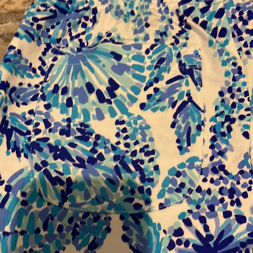Lily Pulitzer Shell Patterned Comfy Shorts. Blue,… - image 4